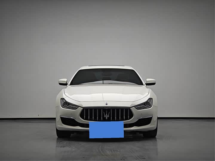 Фото 2 - Maserati Ghibli