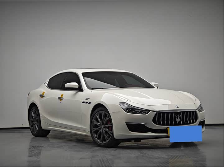 Фото 3 - Maserati Ghibli