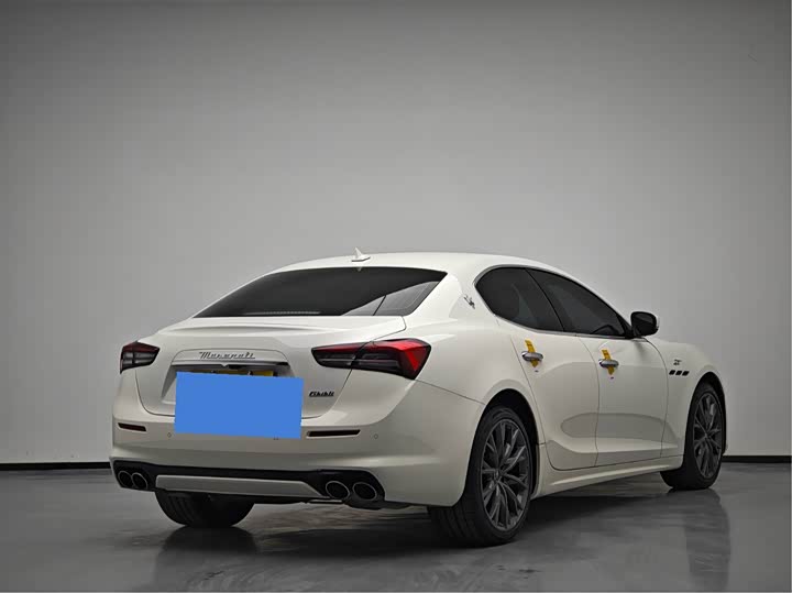 Фото 5 - Maserati Ghibli