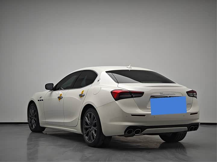 Фото 7 - Maserati Ghibli