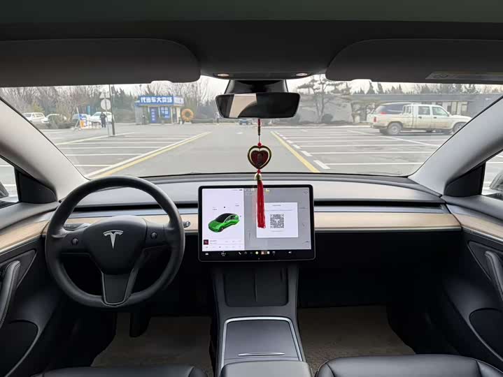 Фото 5 - Tesla Model 3