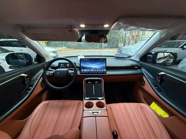 Фото 6 - GAC Aion V