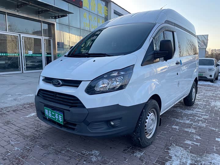 Фото 1 - Ford Transit