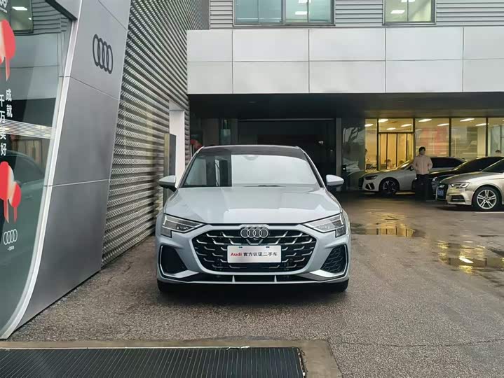 Фото 2 - Audi A3