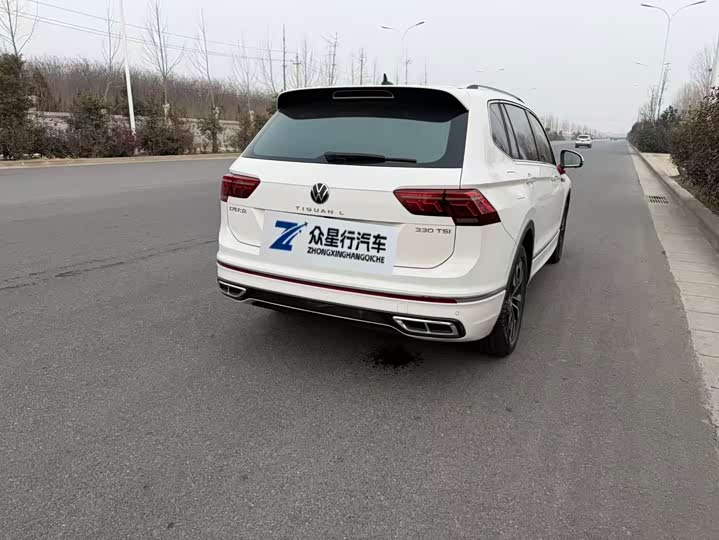 Фото 7 - Volkswagen Tiguan L Pro