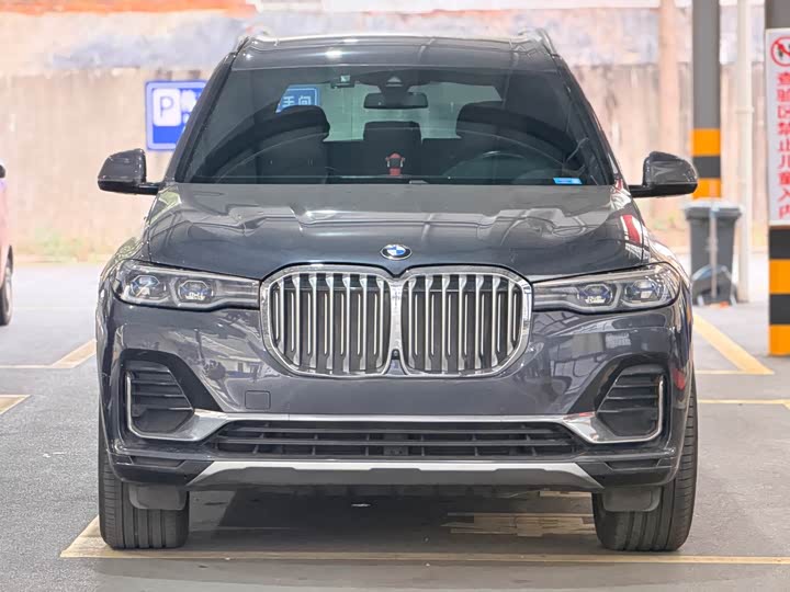 Фото 1 - BMW X7