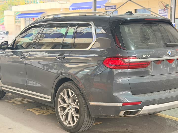 Фото 4 - BMW X7