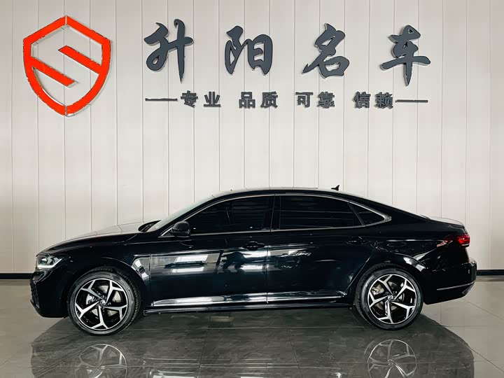 Фото 3 - Volkswagen Passat