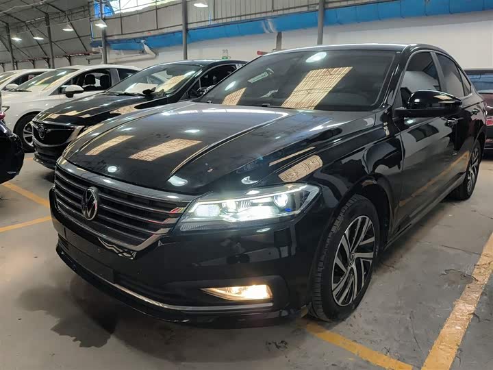 Фото 2 - Volkswagen Lavida