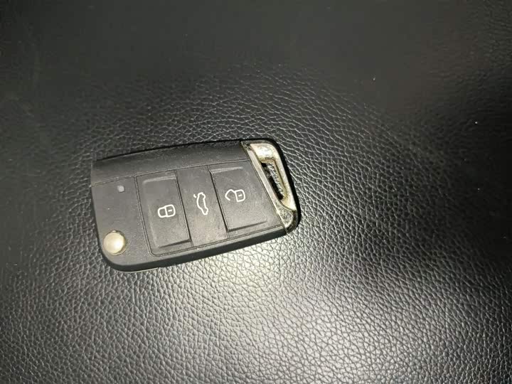 Фото 9 - Volkswagen Lavida