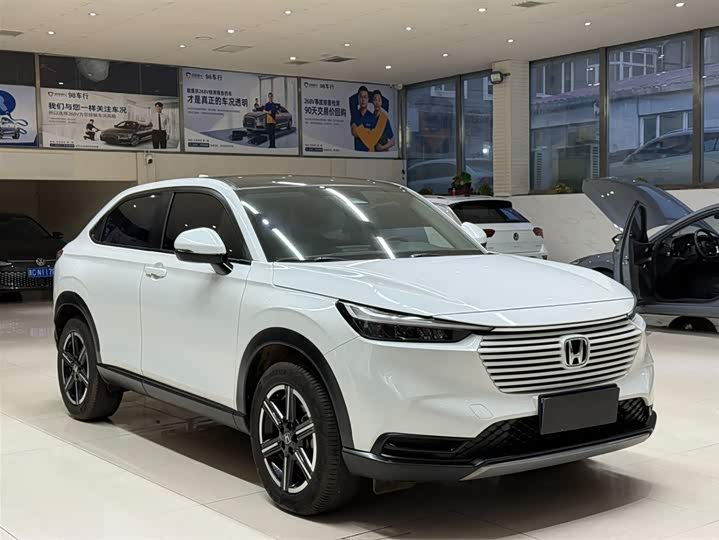 Фото 3 - Honda Vezel