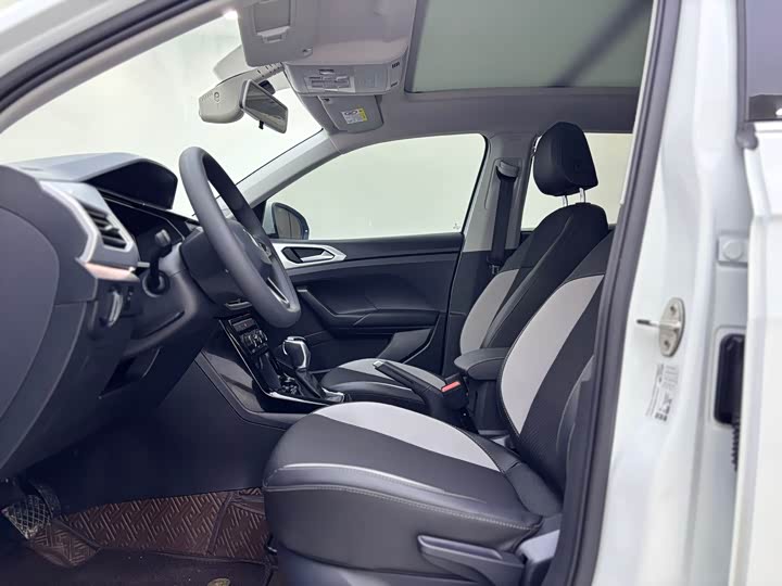 Фото 4 - Volkswagen Tacqua