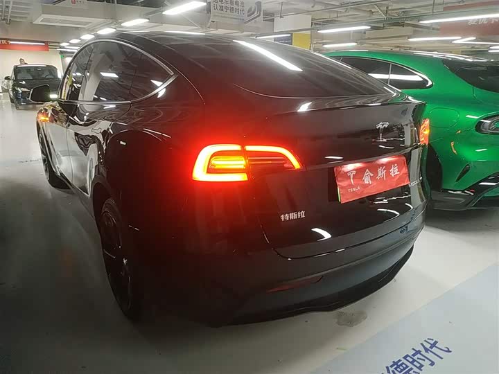 Фото 5 - Tesla Model Y