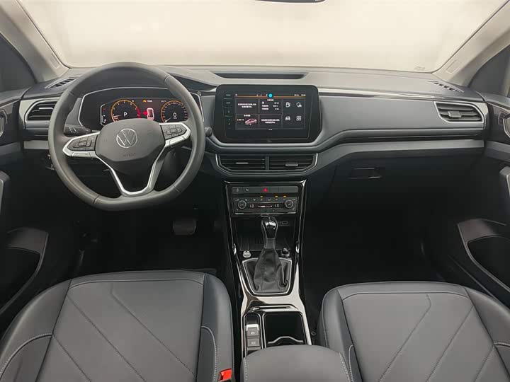 Фото 8 - Volkswagen Tharu