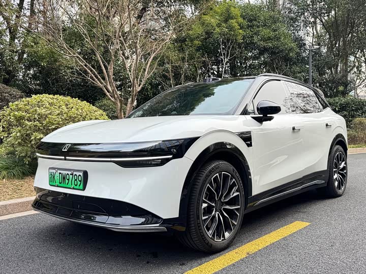 Фото 1 - Zeekr 7X