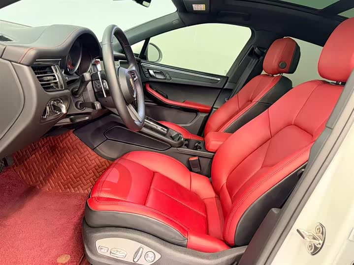 Фото 7 - Porsche Macan