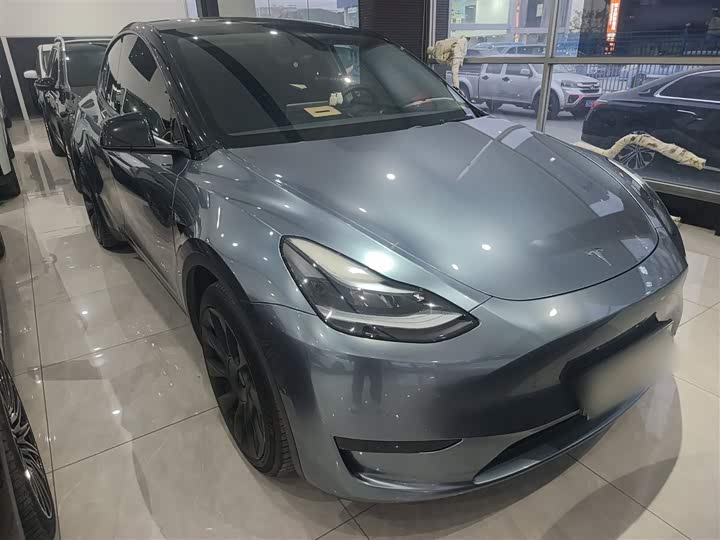 Фото 4 - Tesla Model Y