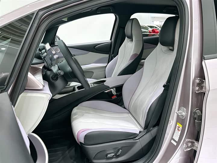 Фото 8 - BYD Dolphin