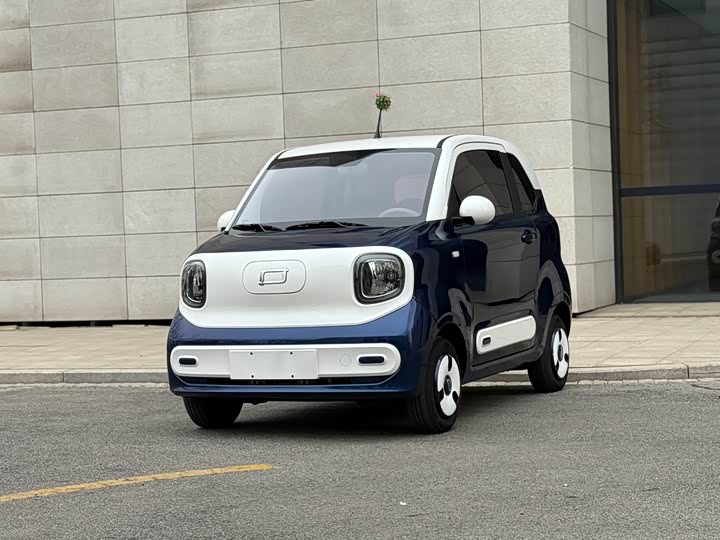 Фото 1 - Bestune Pony