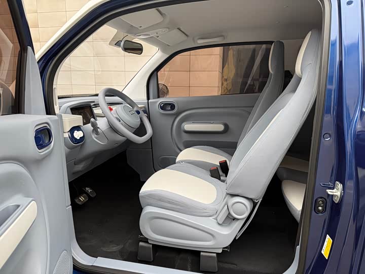 Фото 8 - Bestune Pony