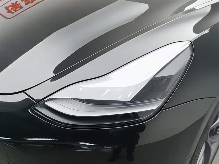 Фото 7 - Tesla Model 3