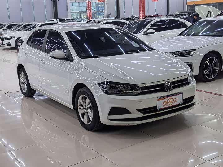 Фото 3 - Volkswagen Polo