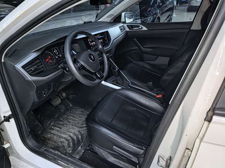 Фото 4 - Volkswagen Polo