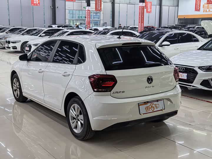 Фото 9 - Volkswagen Polo