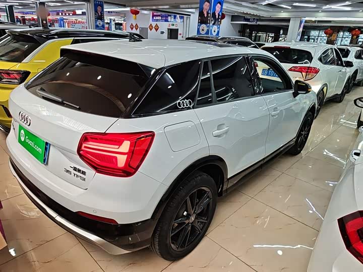 Фото 7 - Audi Q2L