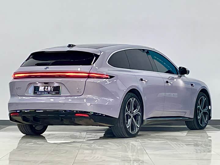 Фото 4 - Nio ET5T