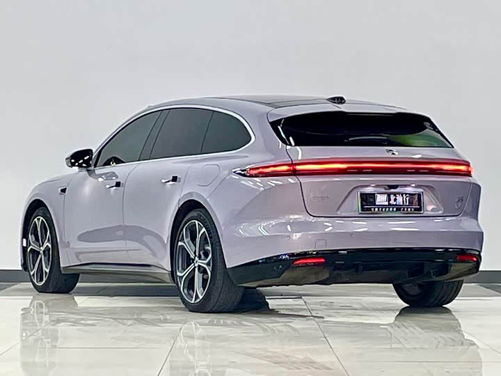 Фото 6 - Nio ET5T