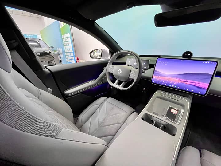 Фото 9 - Nio ET5T