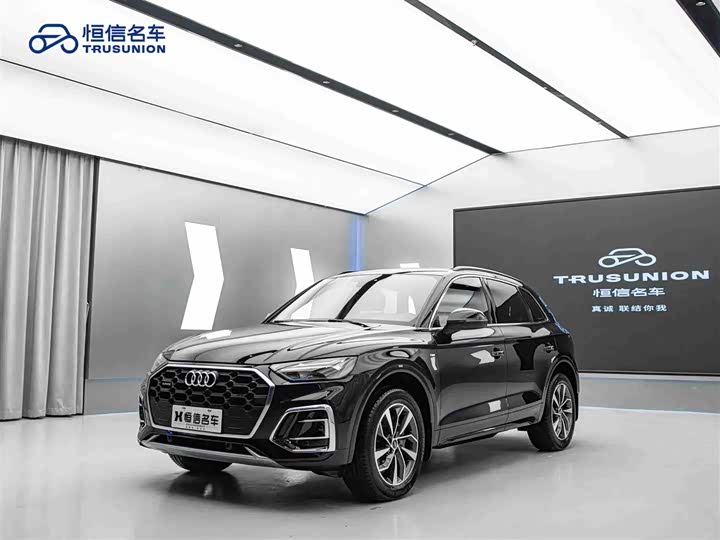 Фото 1 - Audi Q5L