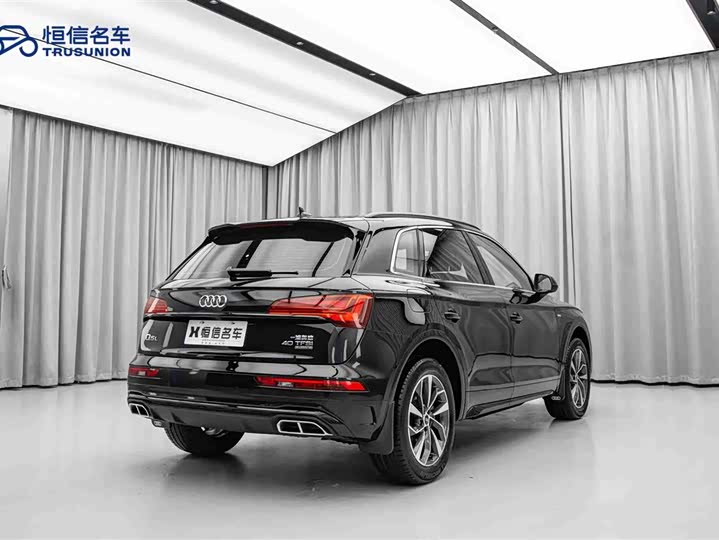 Фото 5 - Audi Q5L