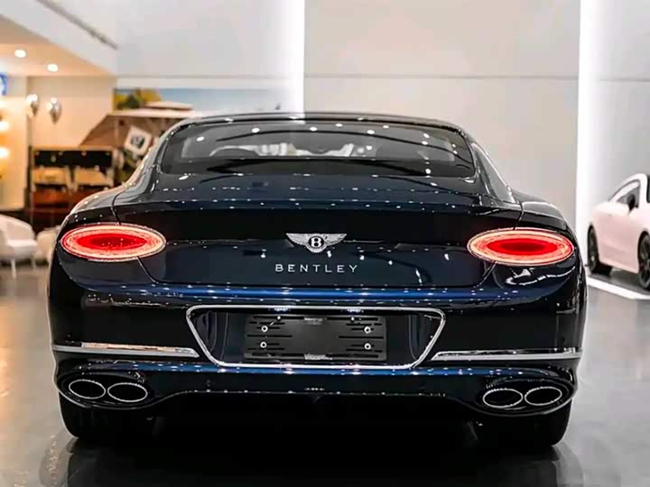 Фото 4 - Bentley Continental GT