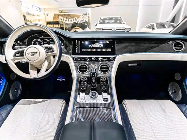 Фото 6 - Bentley Continental GT