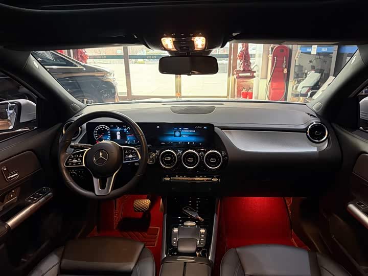 Фото 6 - Mercedes-Benz GLA-Class