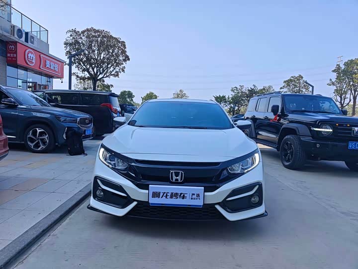 Фото 2 - Honda Civic