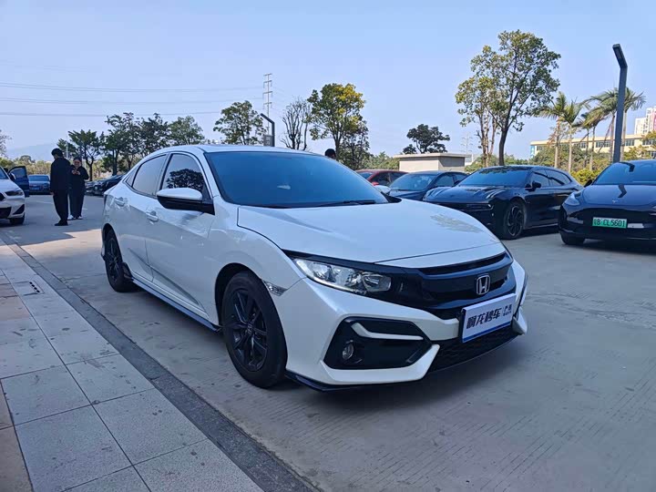 Фото 3 - Honda Civic