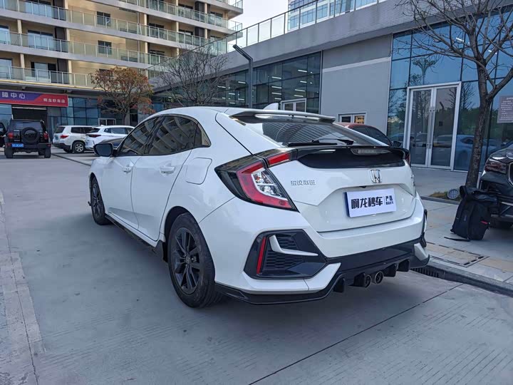 Фото 9 - Honda Civic