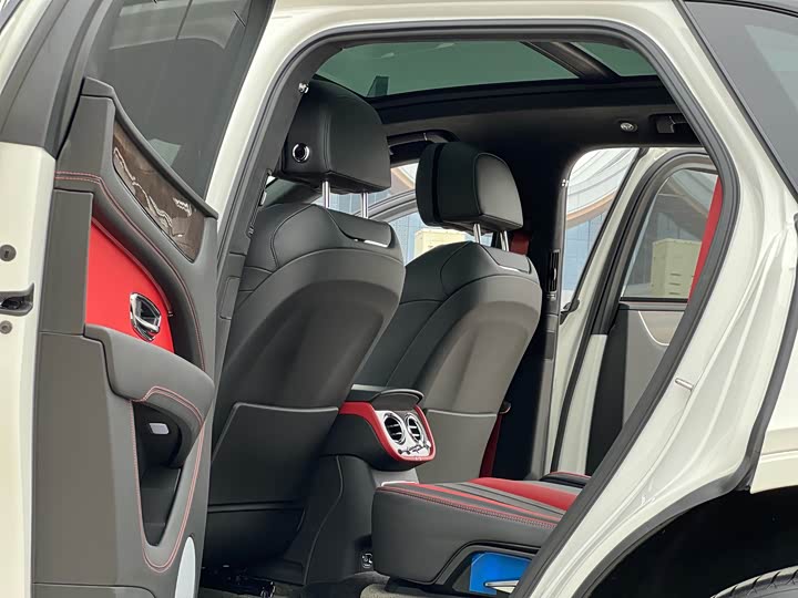 Фото 6 - Bentley Bentayga