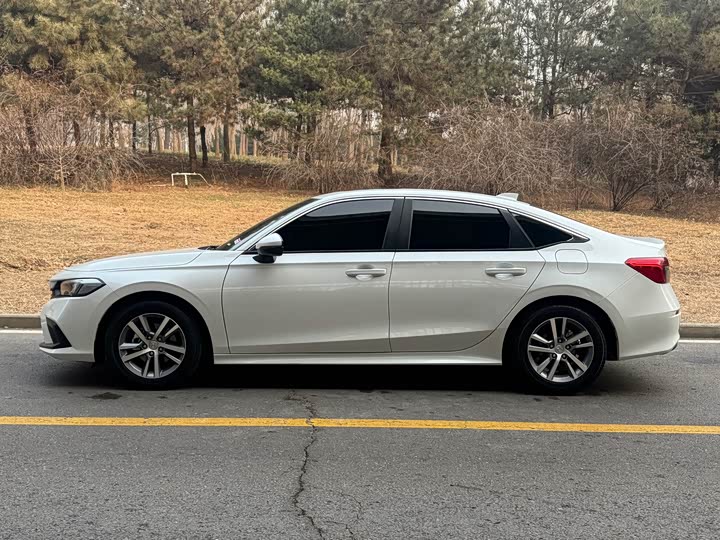 Фото 2 - Honda Civic