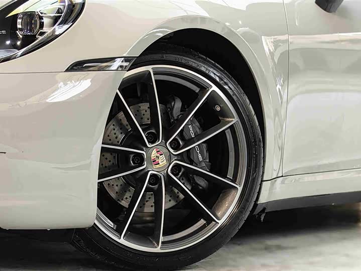 Фото 6 - Porsche 911