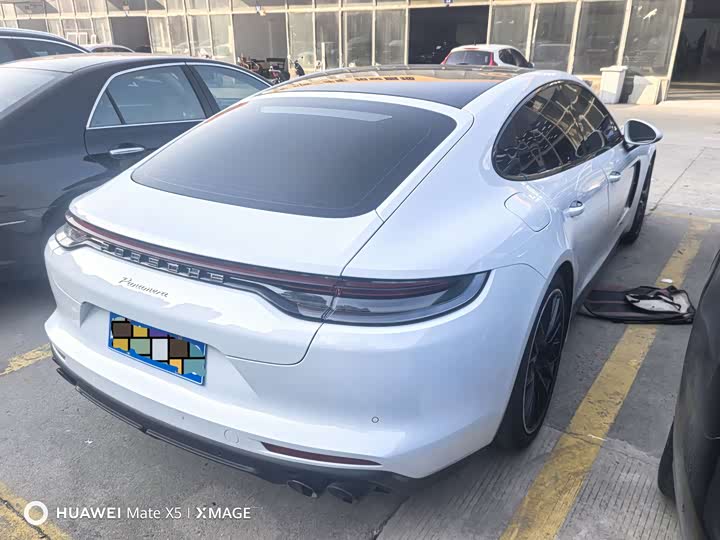 Фото 4 - Porsche Panamera