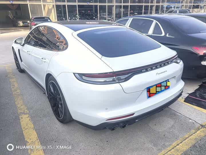 Фото 5 - Porsche Panamera