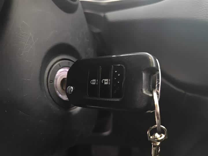 Фото 9 - Honda CR-V