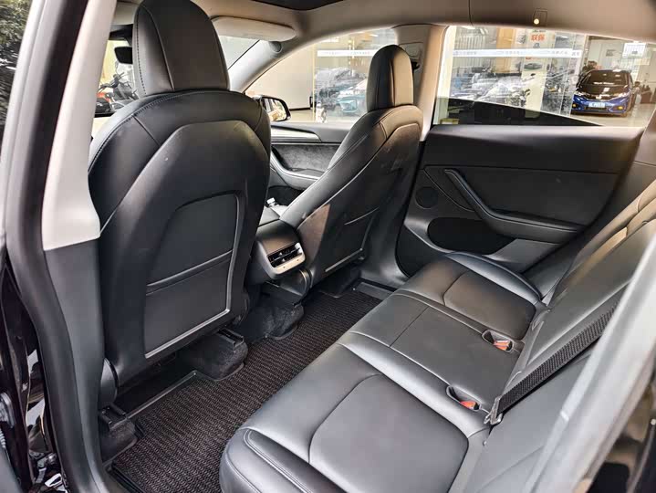 Фото 9 - Tesla Model Y