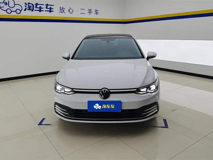 Фото 2 - Volkswagen Golf