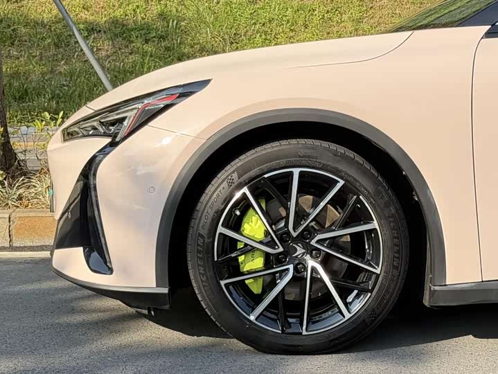 Фото 5 - BAIC Arcfox Alpha S5