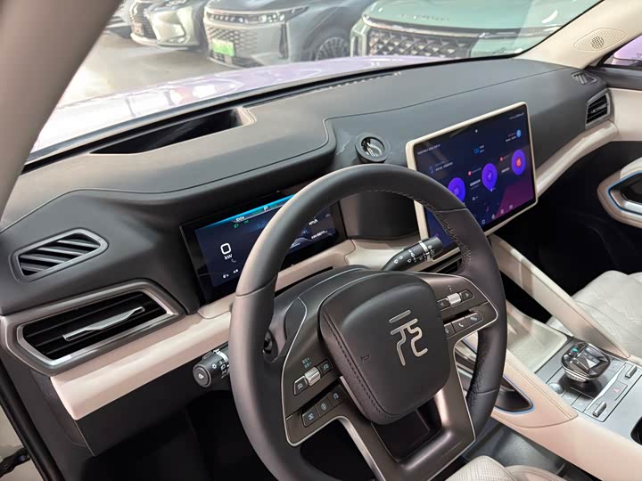 Фото 6 - BYD Yuan Up